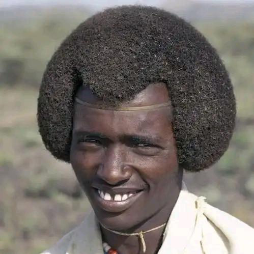 开卡车的奥德彪