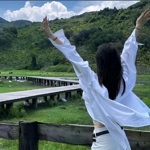 ཟླ་བ་ལྷ་མོ་🥀