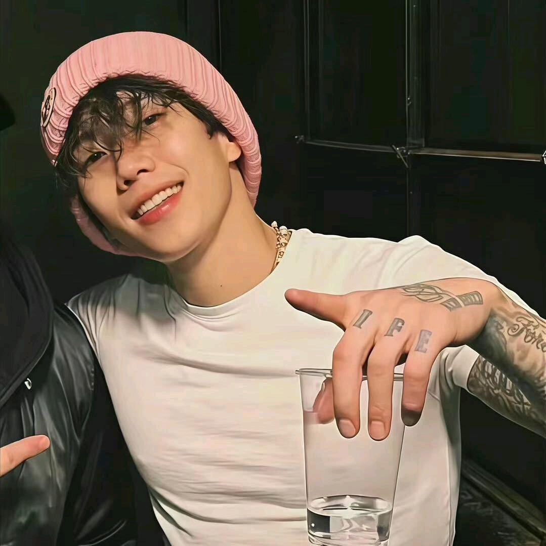 大连優樂唱跳俱乐部经理  顾亦