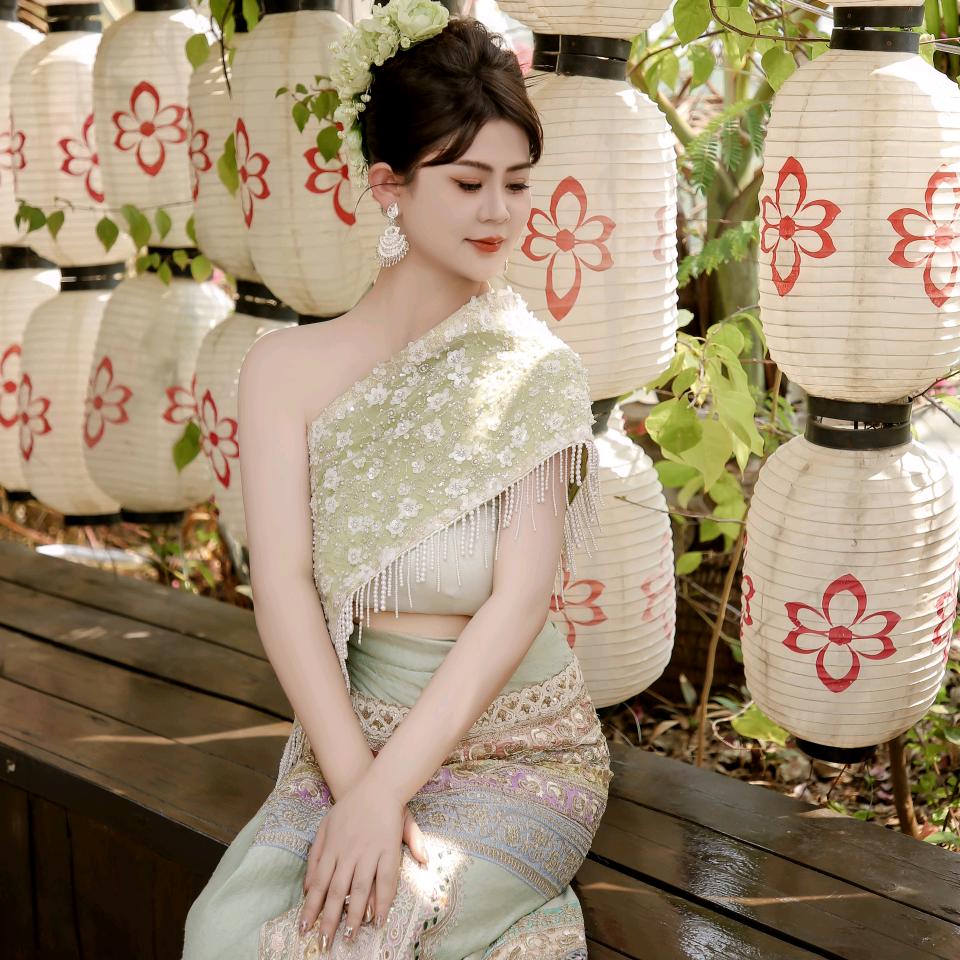 美女战士