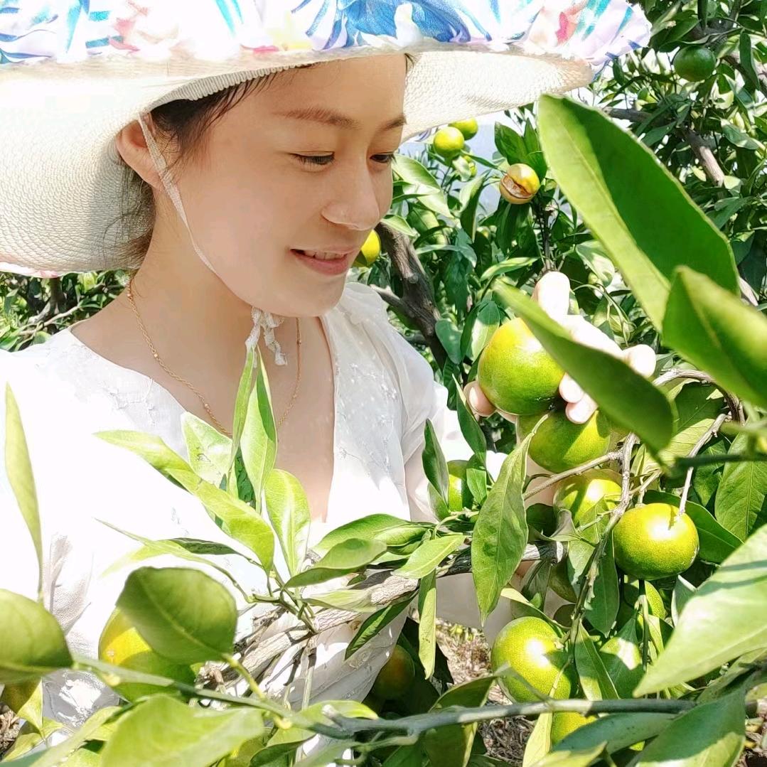 এ᭄宝塔山&小秦এ᭄《橱窗有好物》