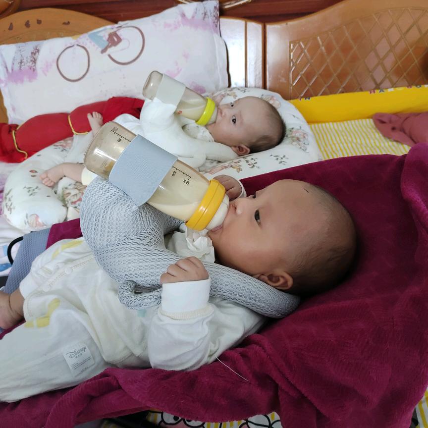 小张家(三个娃）