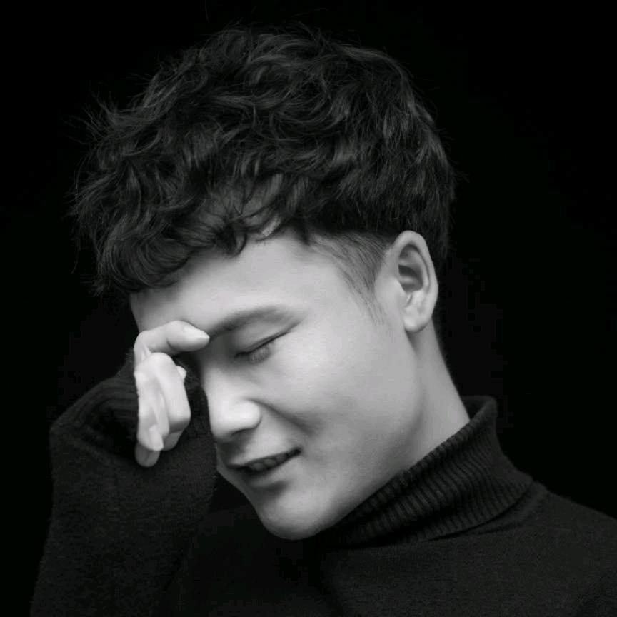 是 小 辰 呢๓