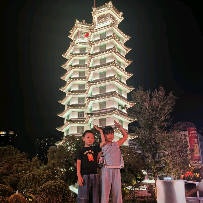 卖大肉的小哥