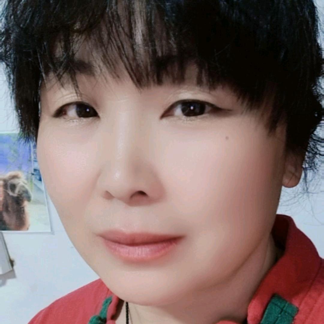 热爱生活的丑婆娘🐷
