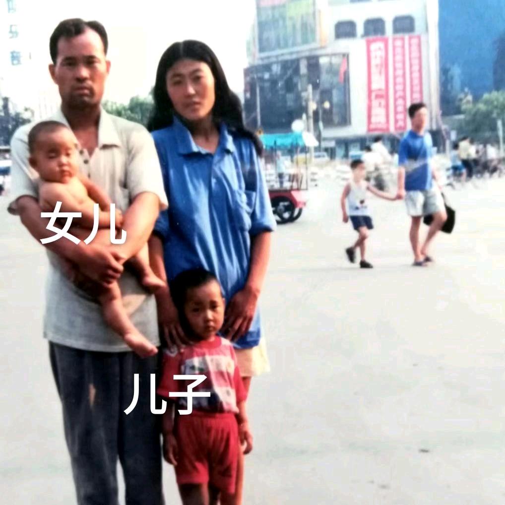 我是一个很开心的老阿姨爱您们哟🤗♥