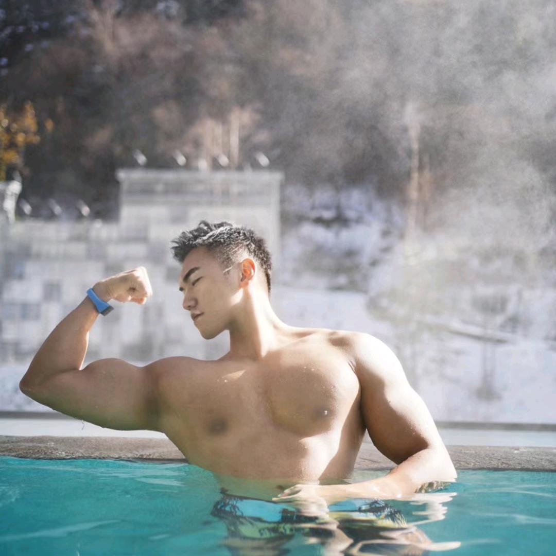 🌈泳小帅🏊🏻‍♂️
