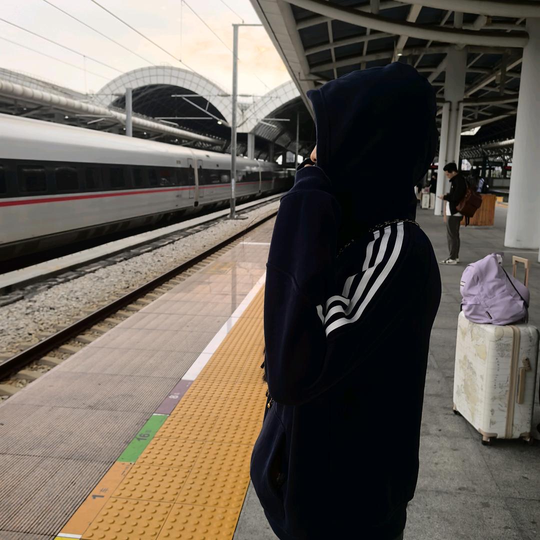 “梗系记录官”《不私聊》