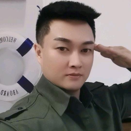 兵哥哥爱唱歌每晚7：56直播