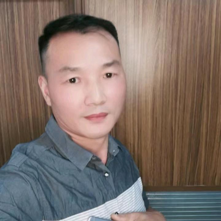 李士田