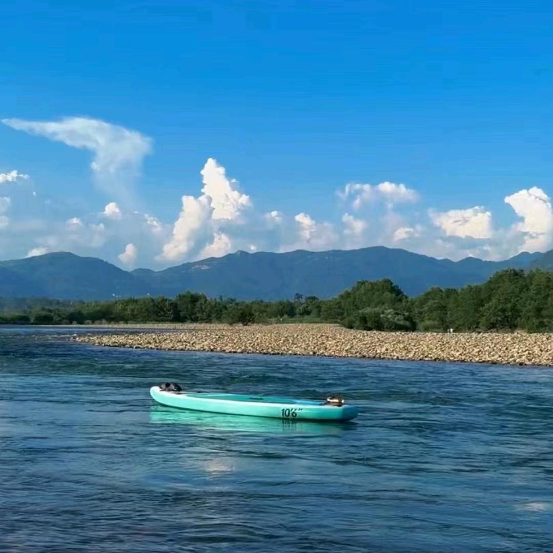 隆隆