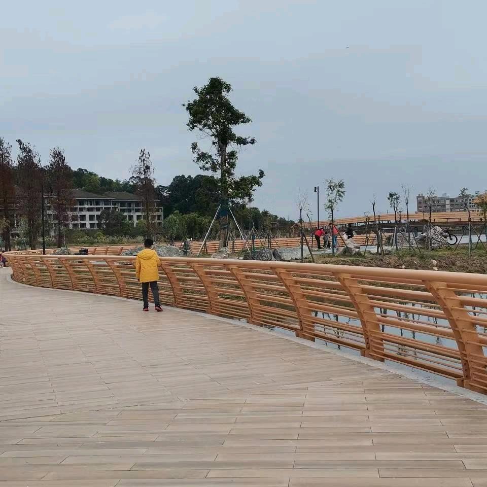 浅蓝色的海