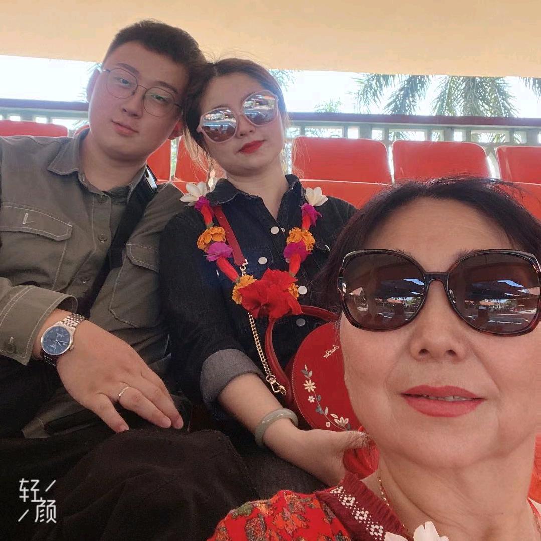 多乐奶奶