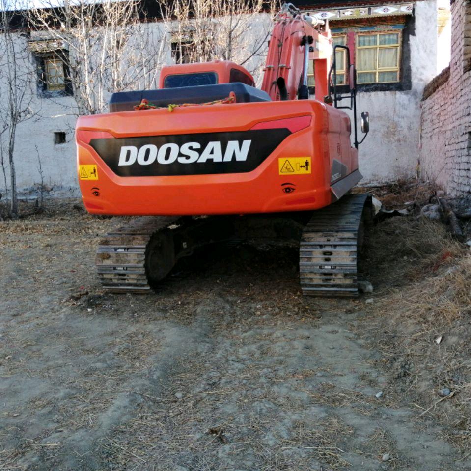 快乐的男孩😊😄