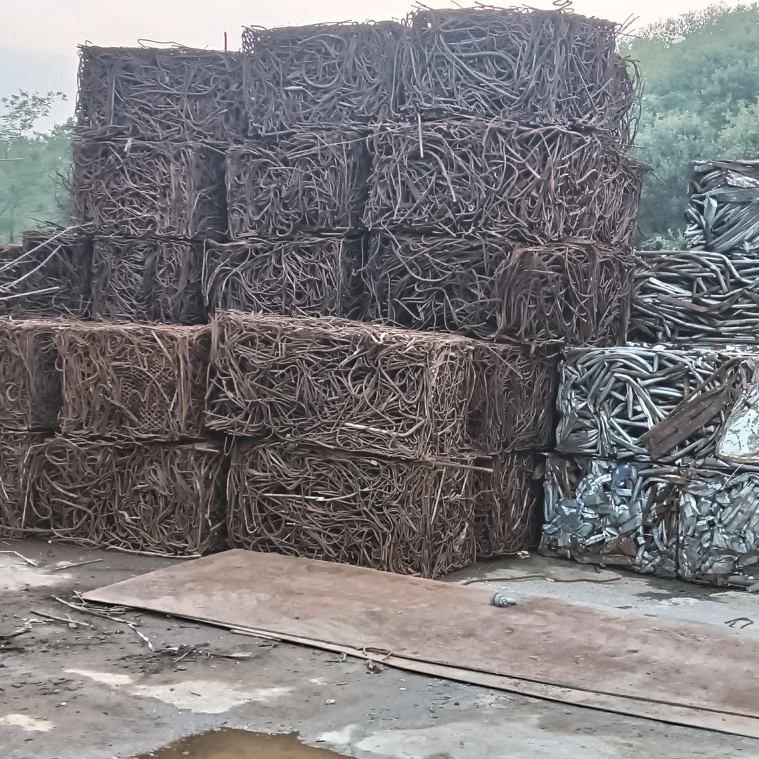 信阳市新县废铁货场（胡）