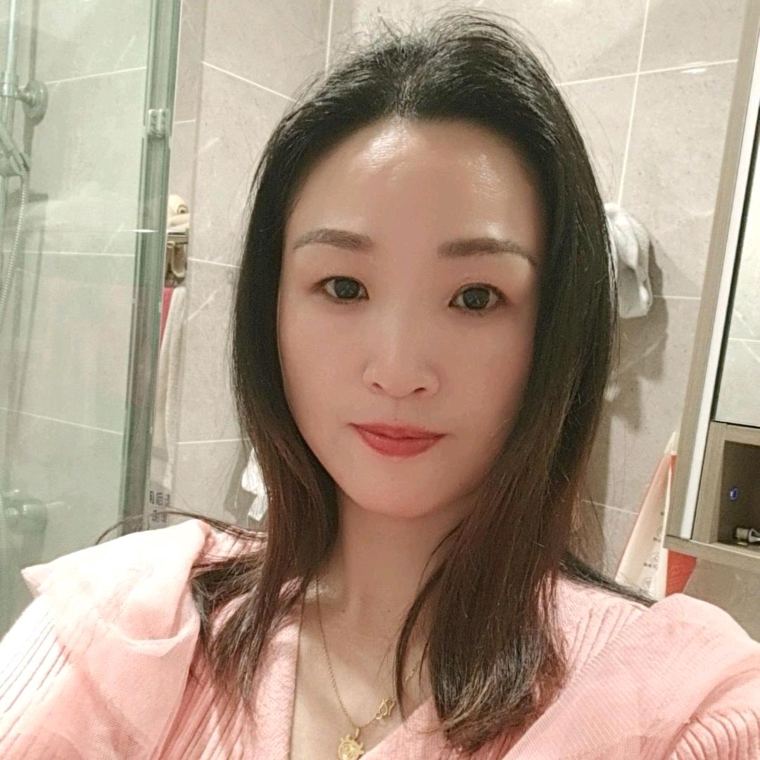 红红表妹《晚20:38开播》