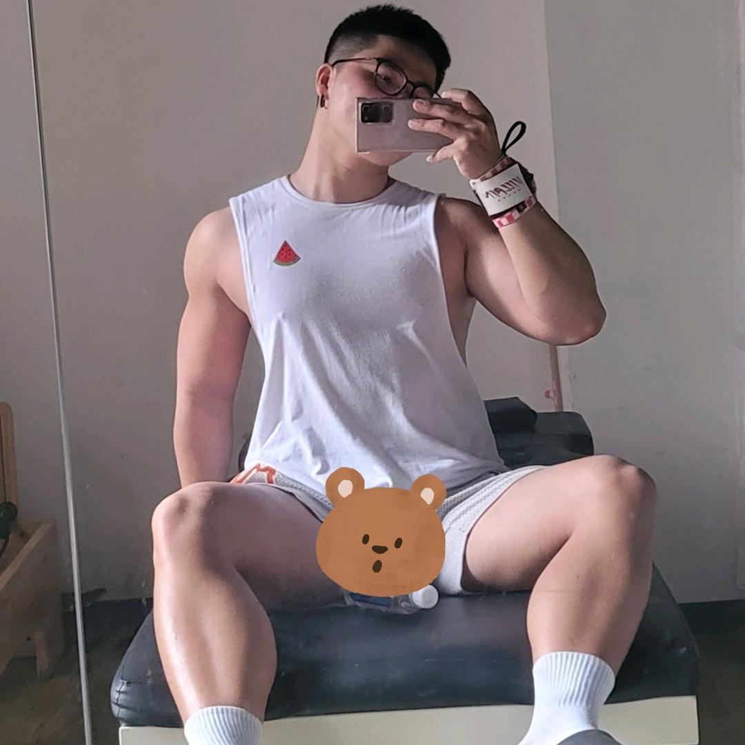 折耳根小熊