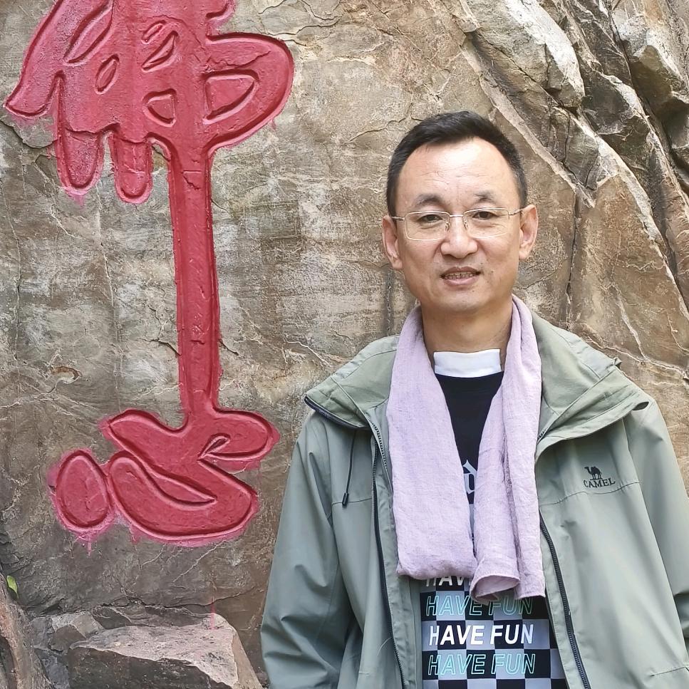 大连设计师王闯