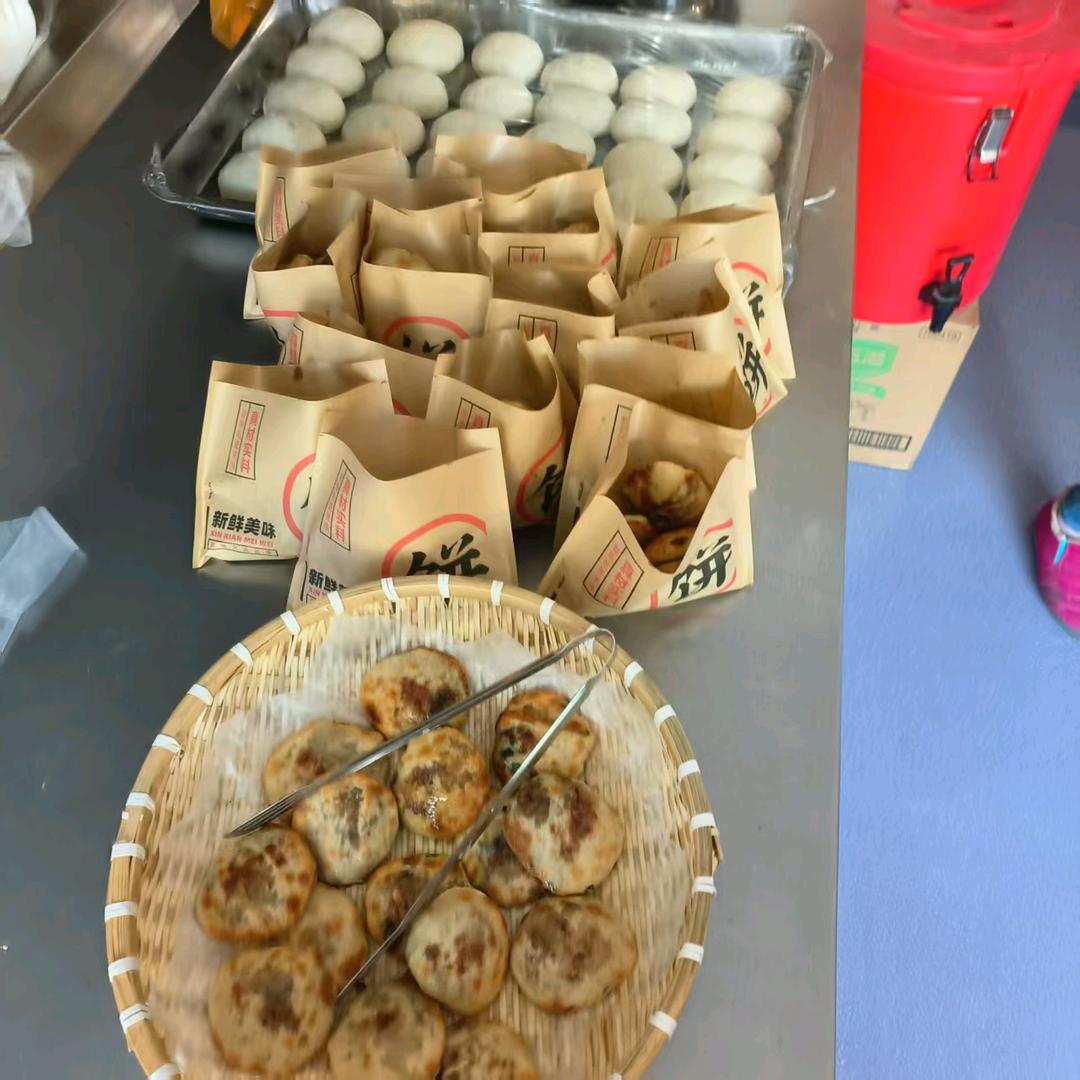 以琳烧饼店