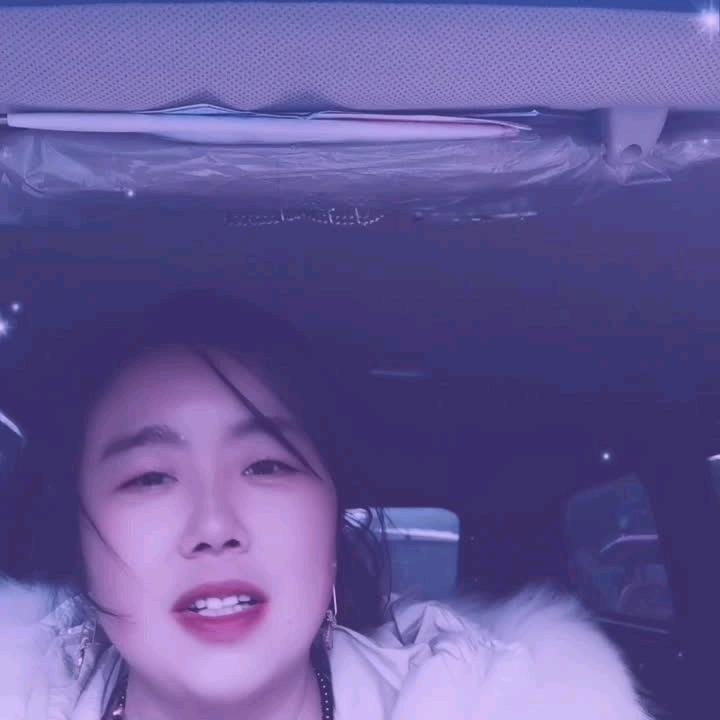 伤心的雪花。