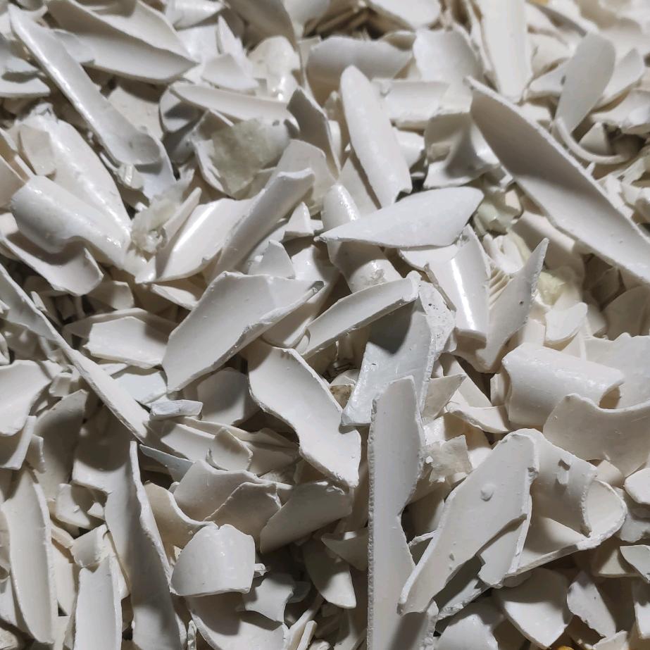 物是人非事事休