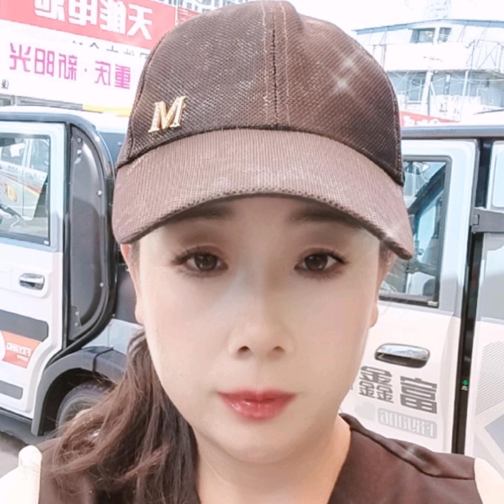 济南全篷燃油三轮孔青的车