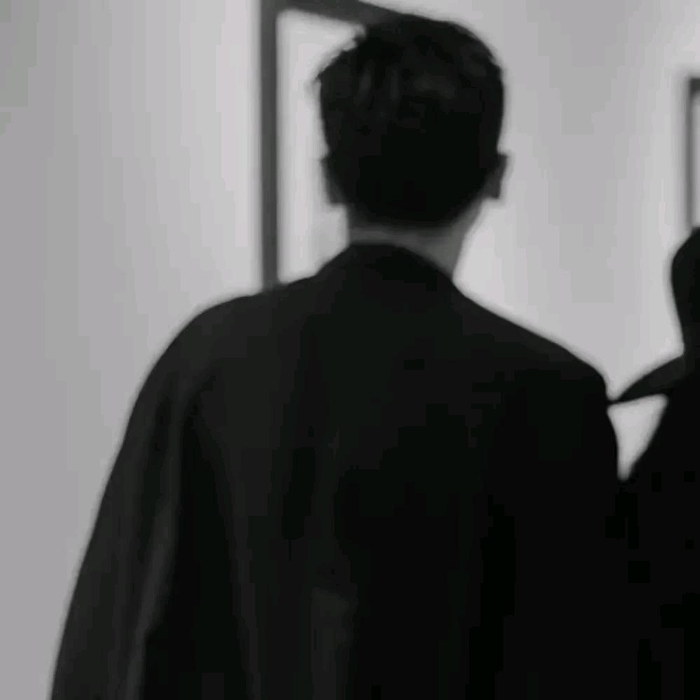 江辞