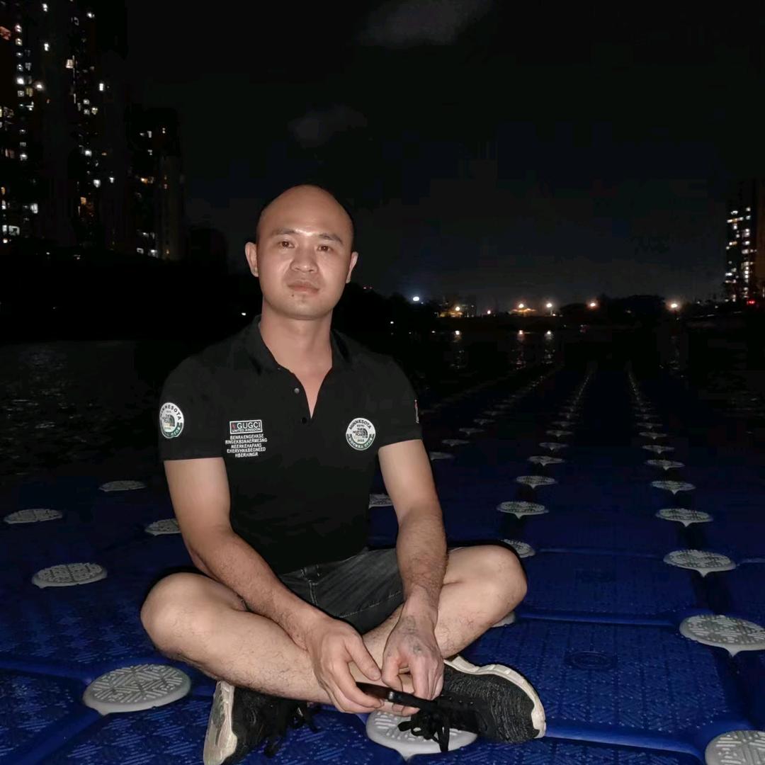小莫同学