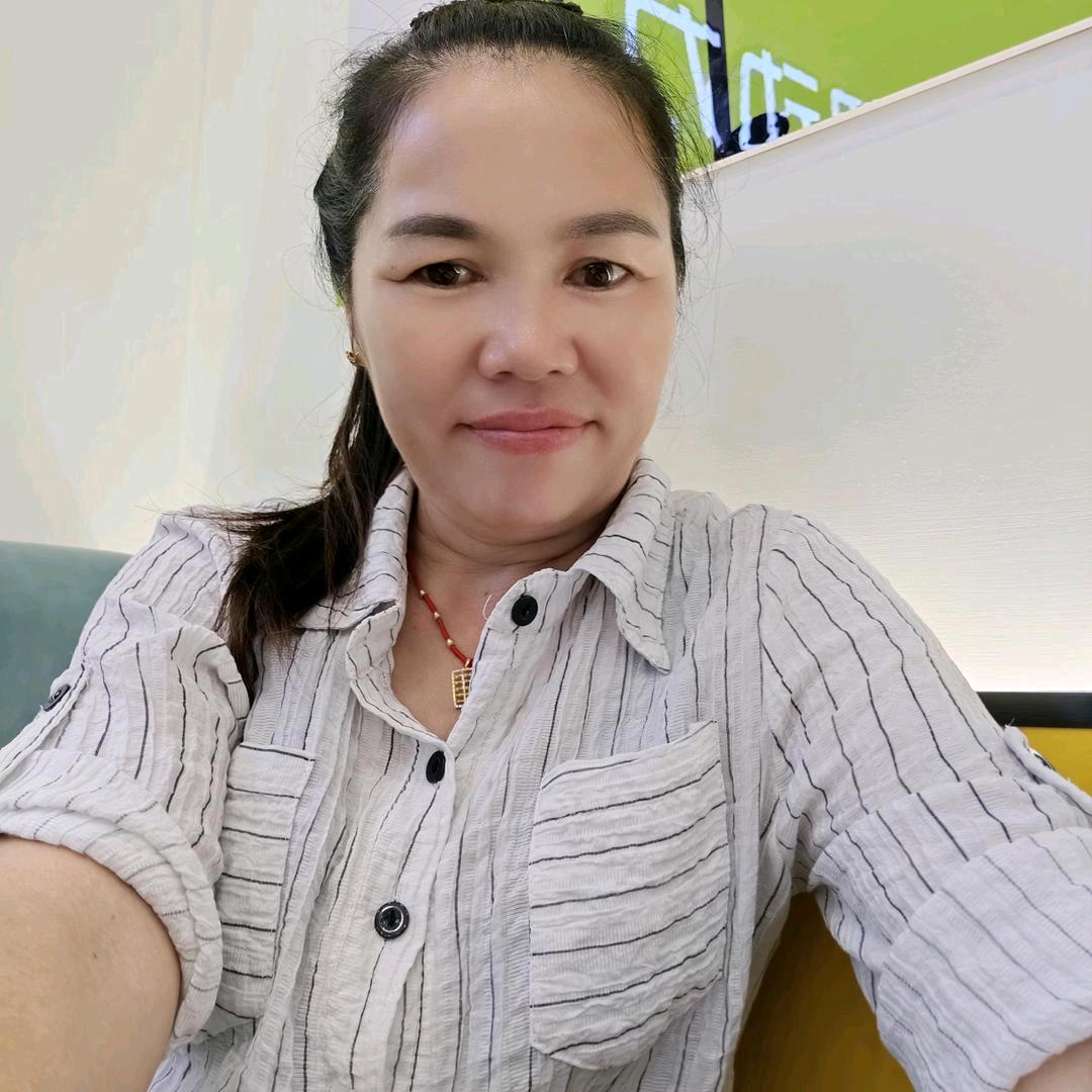 请叫我小陆姐