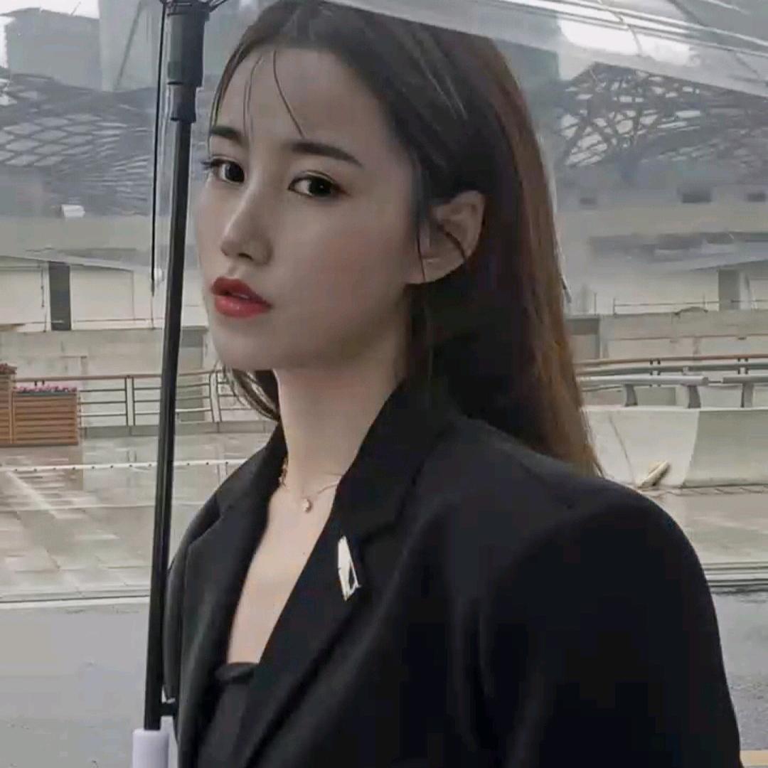 丫丫吖
