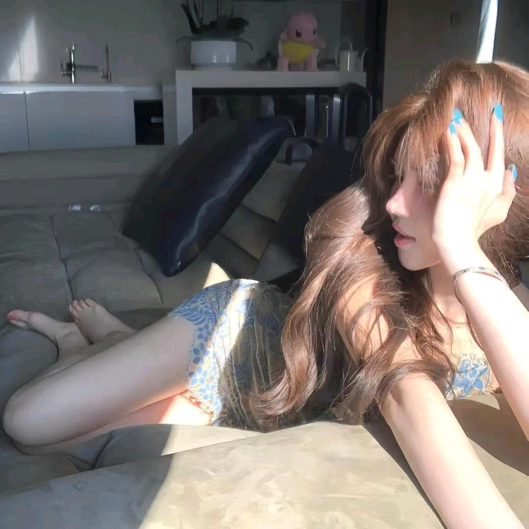 林小妮^O^
