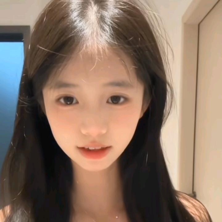 束中月花🌸