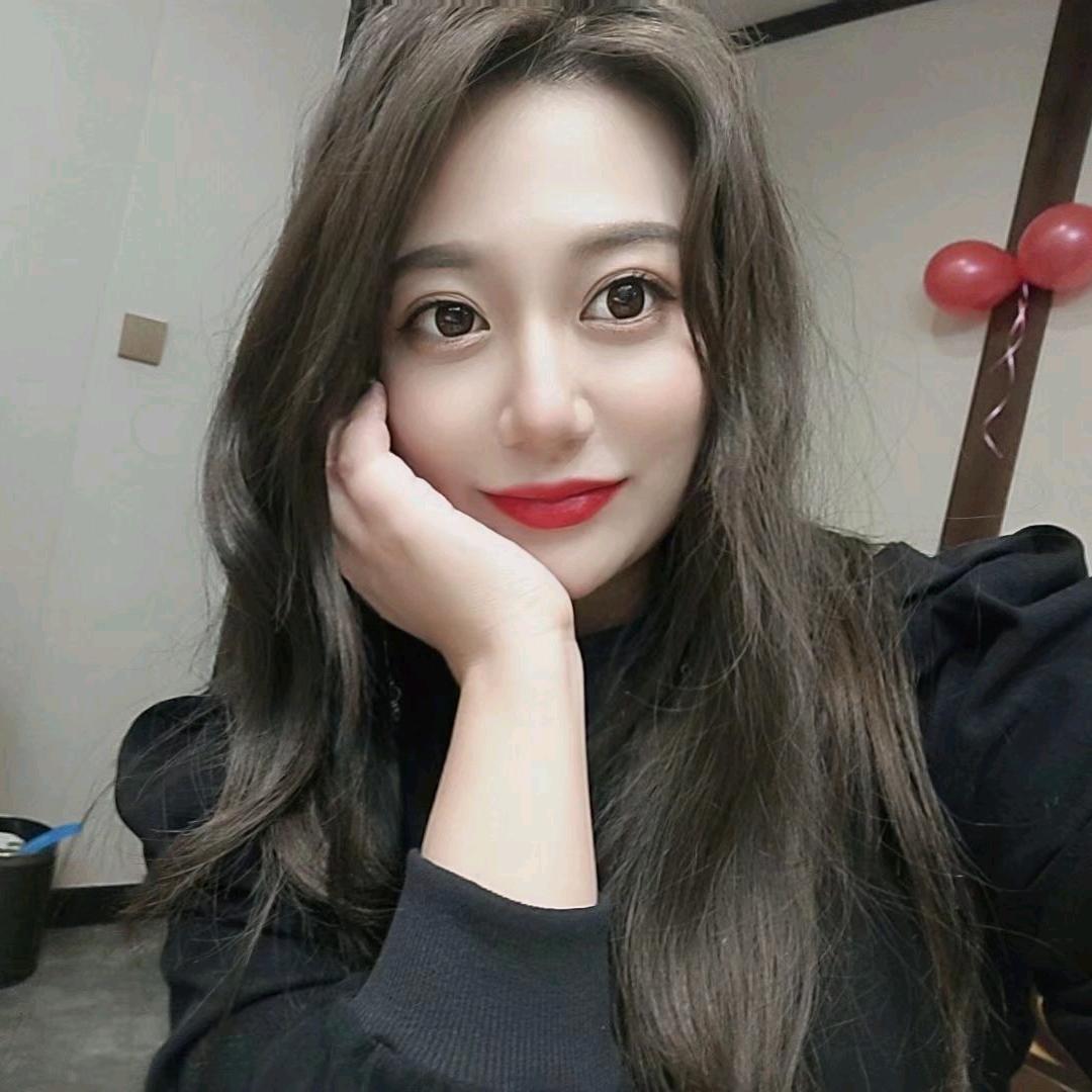 女儿红home美甲美睫店（海景花园对面）