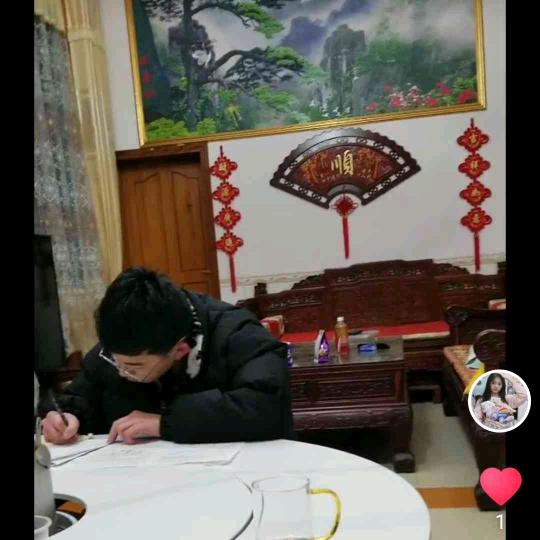 🍒可爱的大白🌈