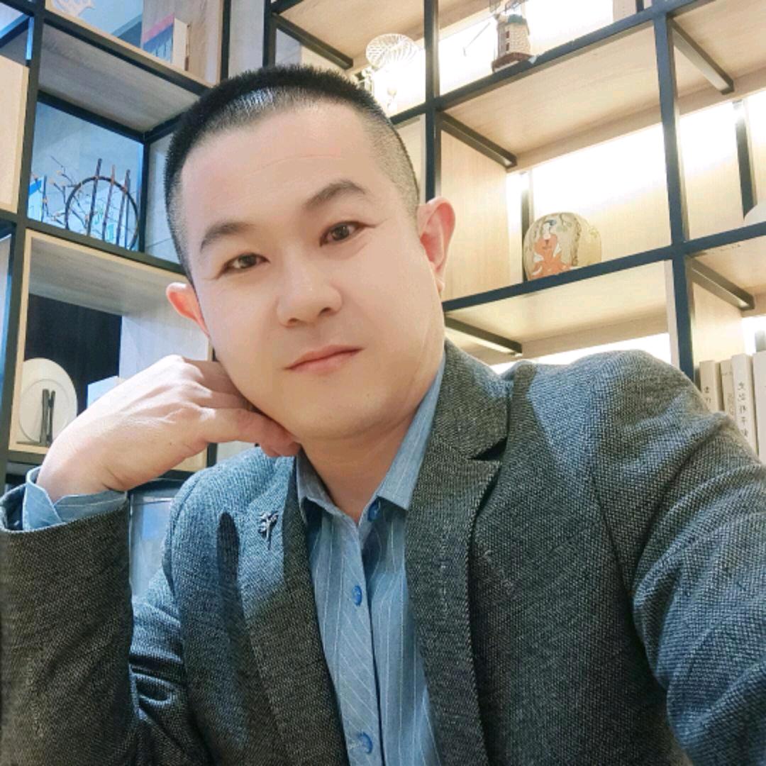 ✧٩(ˊ六子哥ˋ*)و✧