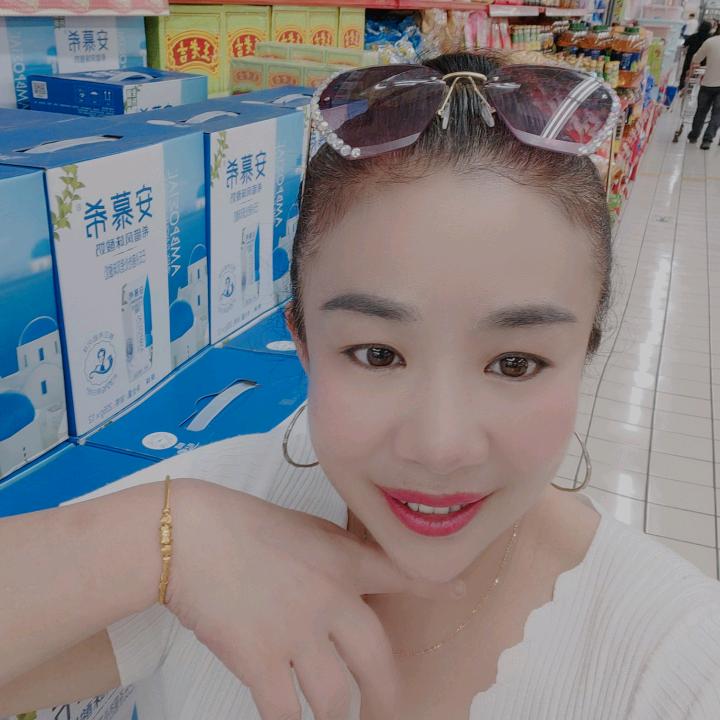 单身快乐的女人