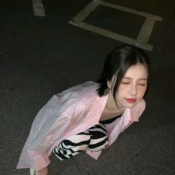 靖媛.