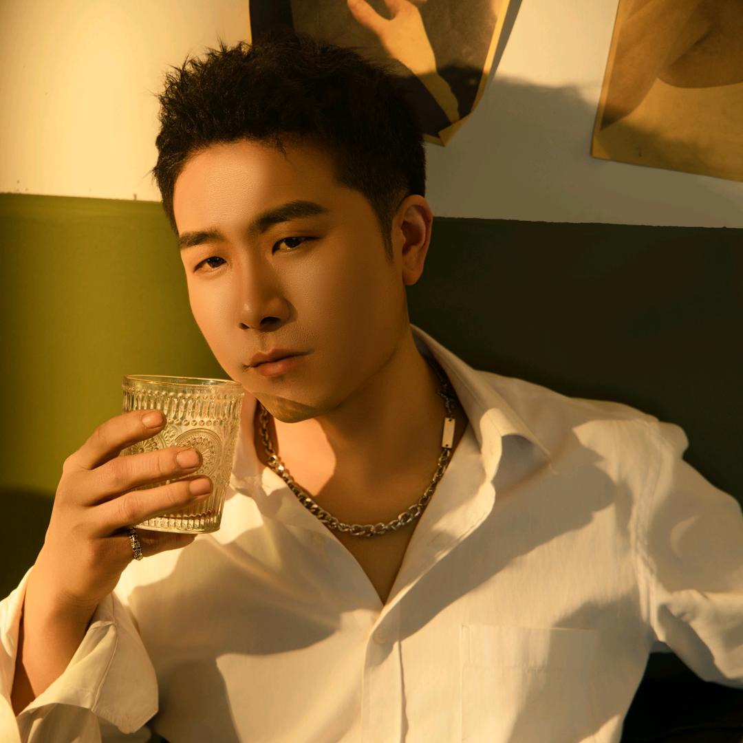 🚬ಇ᭄攀登࿆ྃ大叔࿐