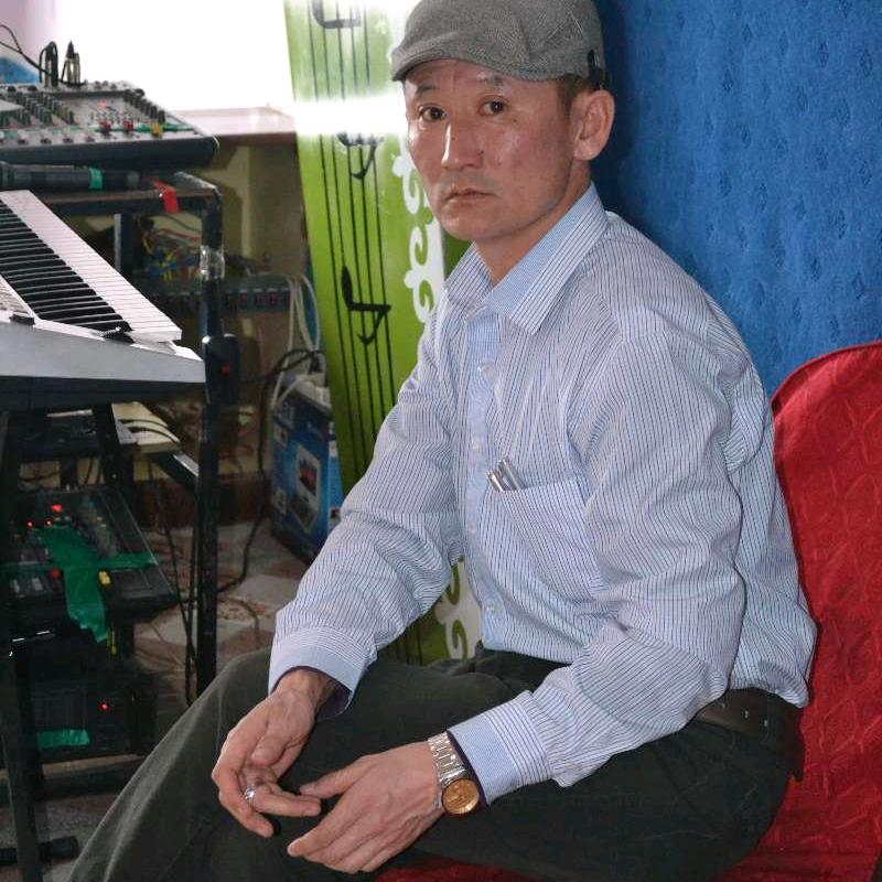 米兰别克·哈里阿卡尔