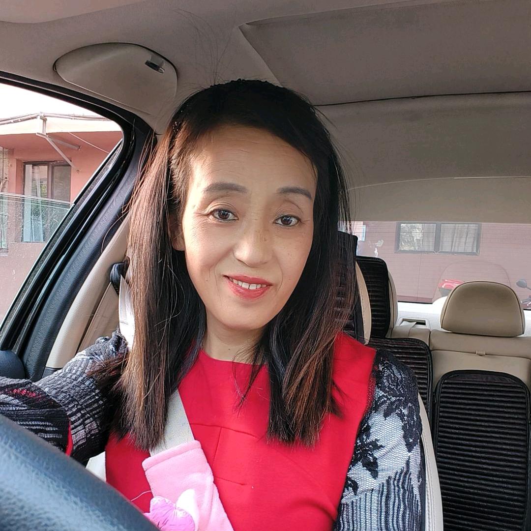 艳姐爱溜达