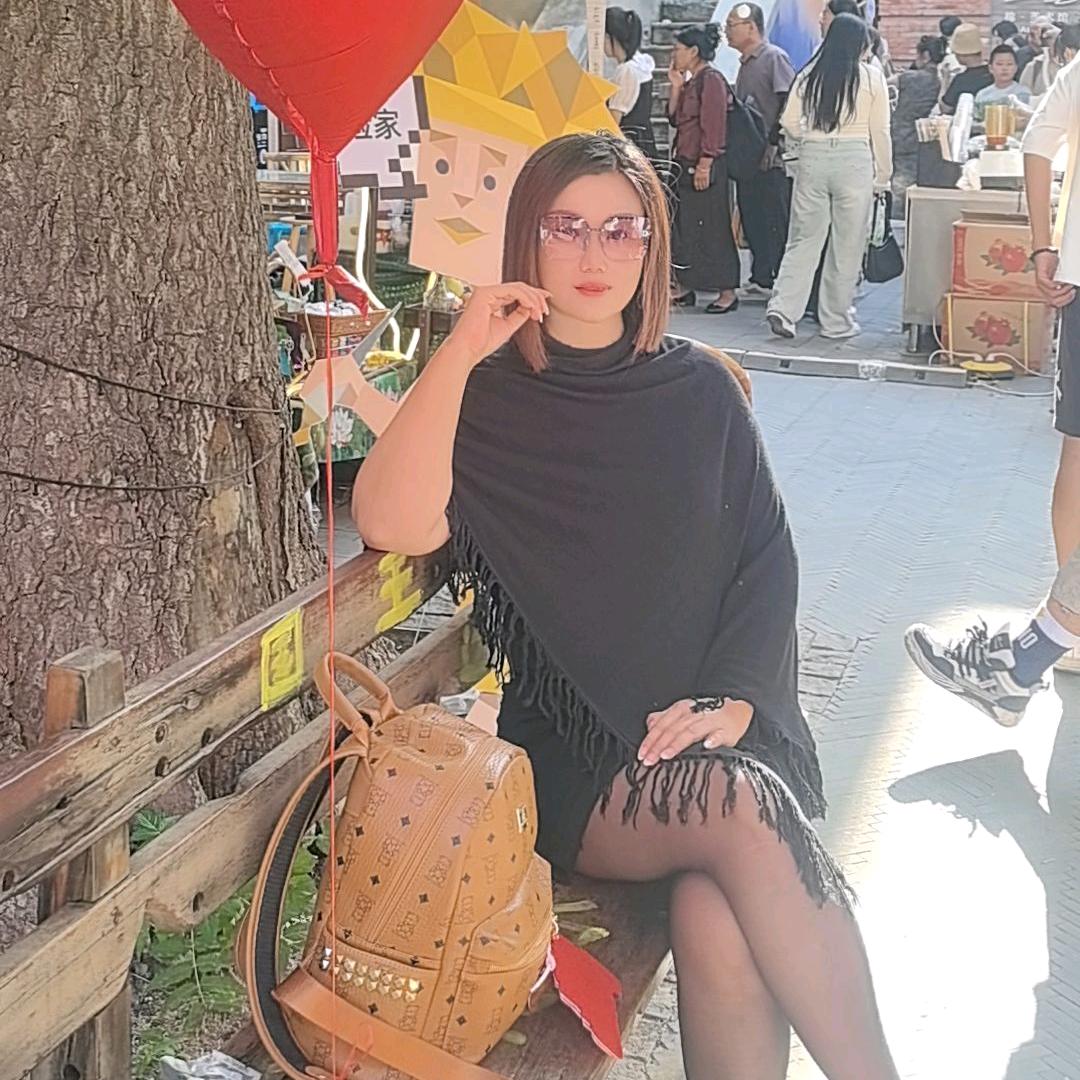💞东北小芳 💕（欠温暖心一个抖音一号