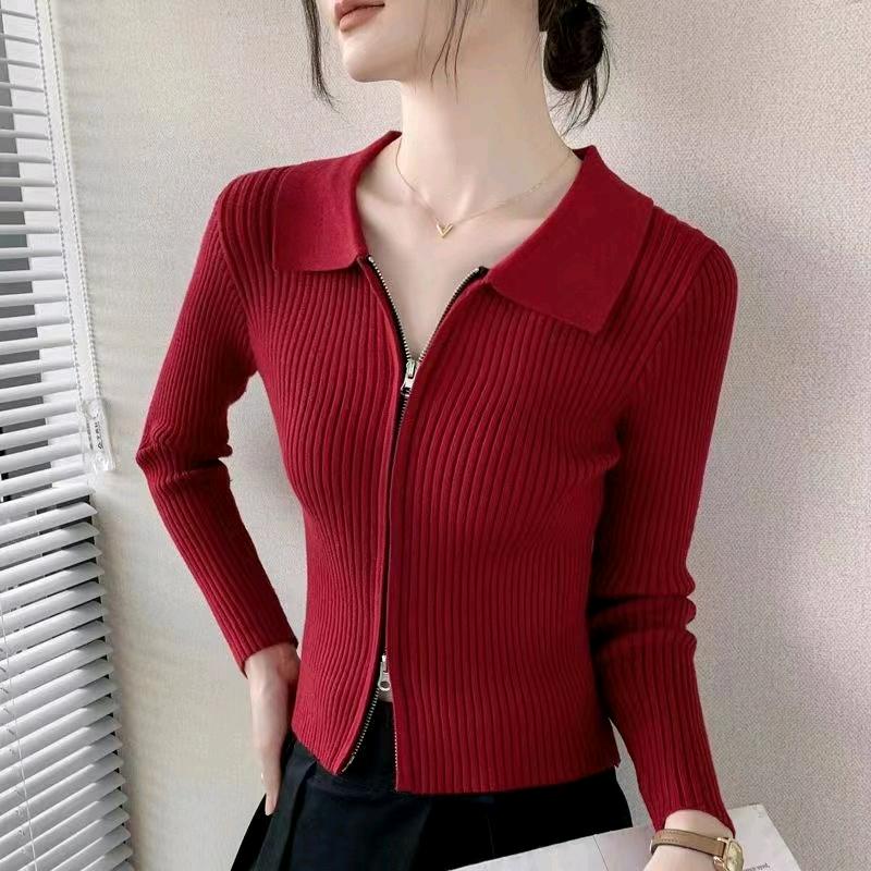 柏依雅服饰