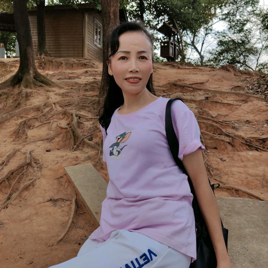 卖发夹的小鱼妈