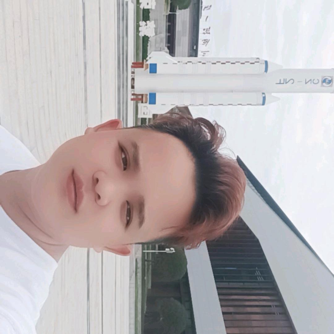 东莞市鑫富鸿精密注塑设备有限公司