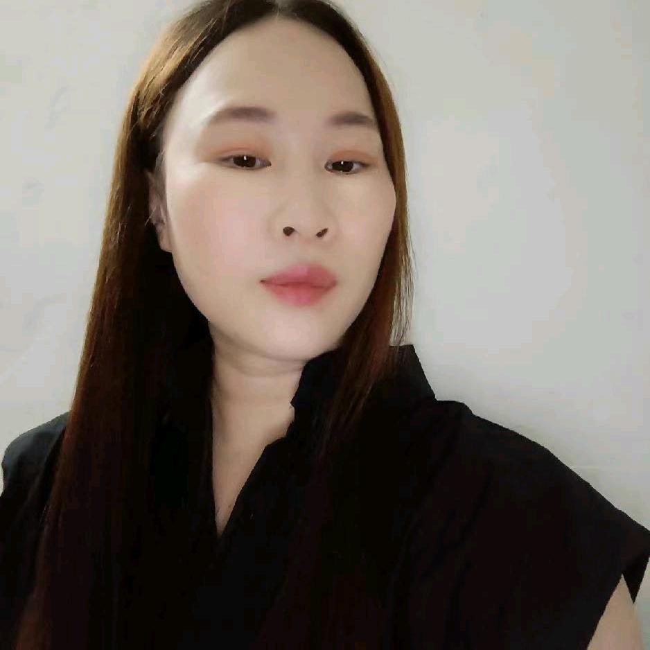 龙月琼《收服装尾货小龙女》