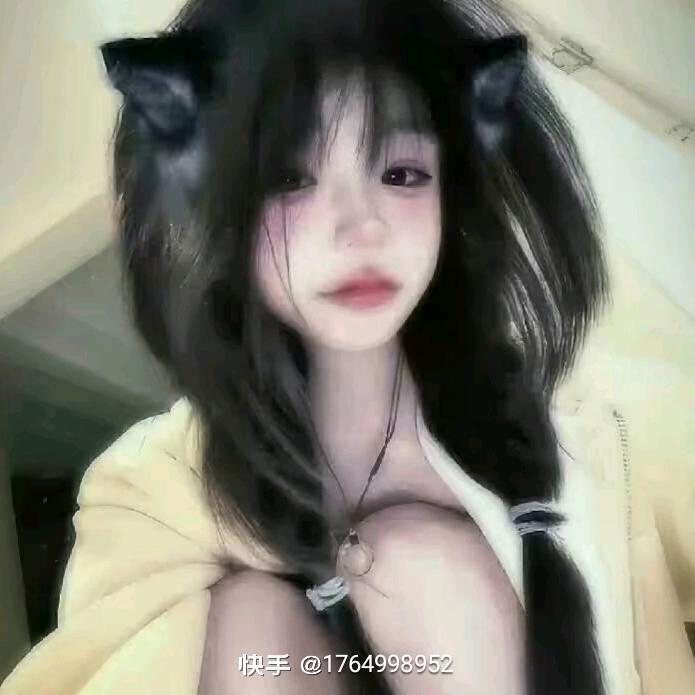 可爱的小猫咪。
