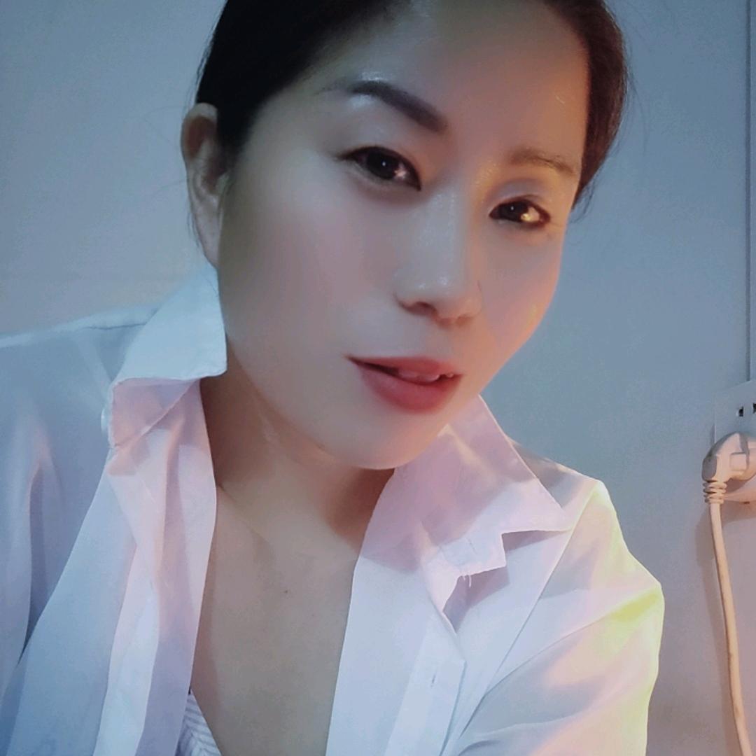 08后小阿姨（玫瑰）