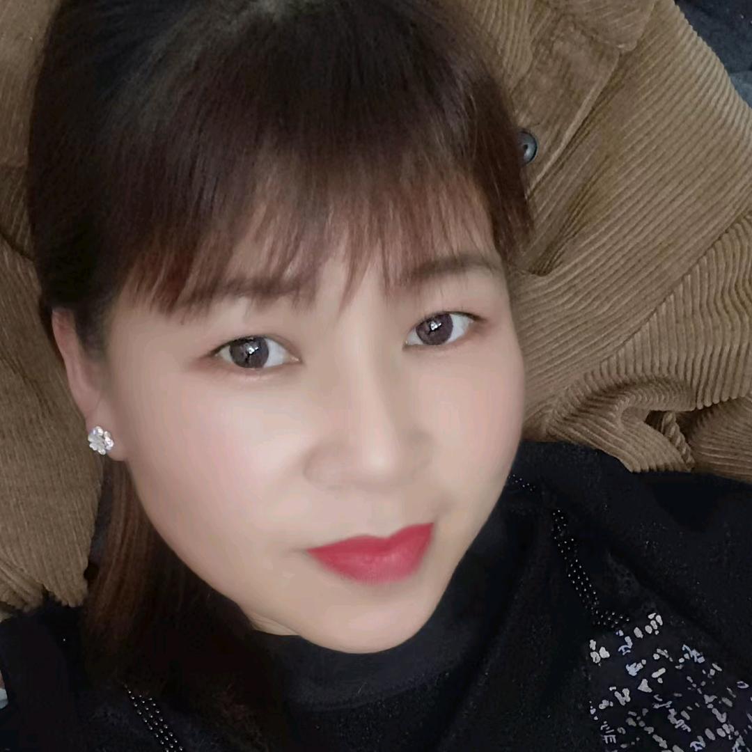 琼