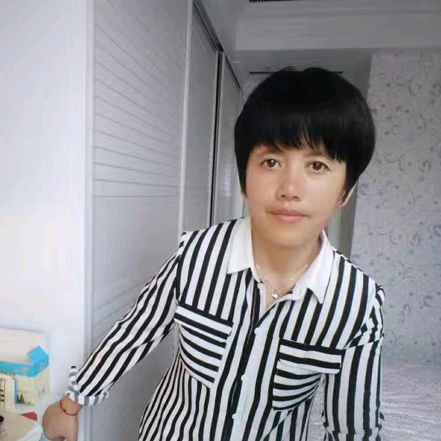 三个大学生的妈妈