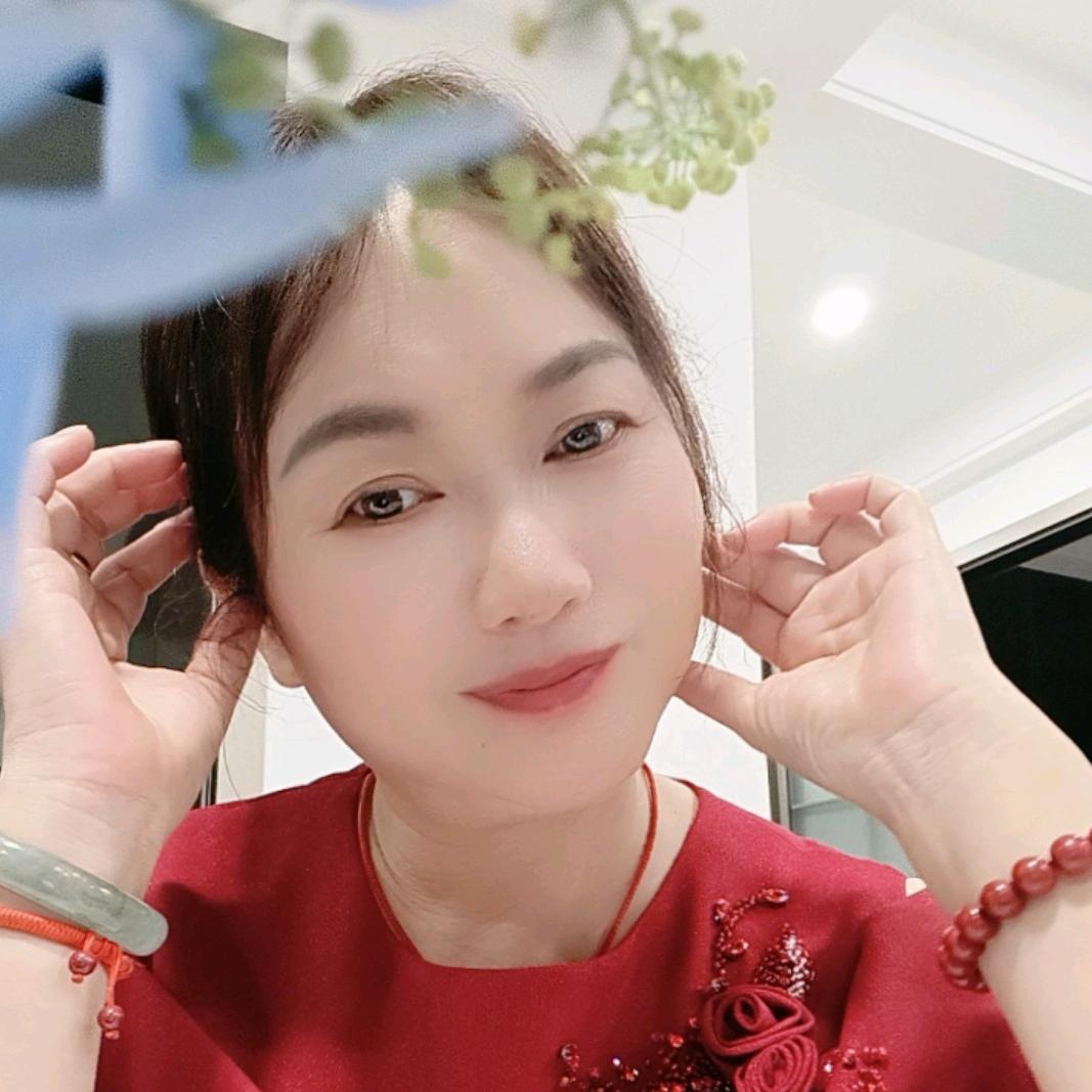 静静（不定时开播）